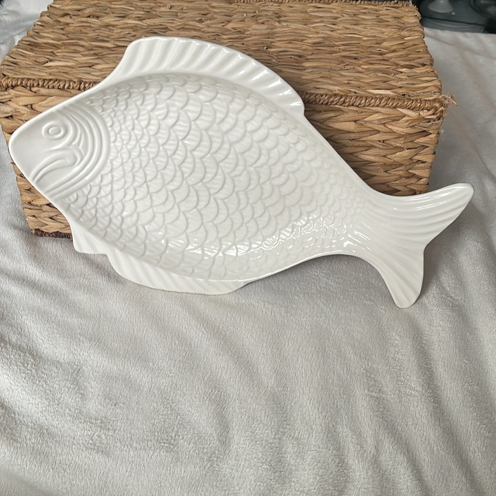 Vintage California USA Ovenproof Stoneware 589 White Fish Serving Platter Dish